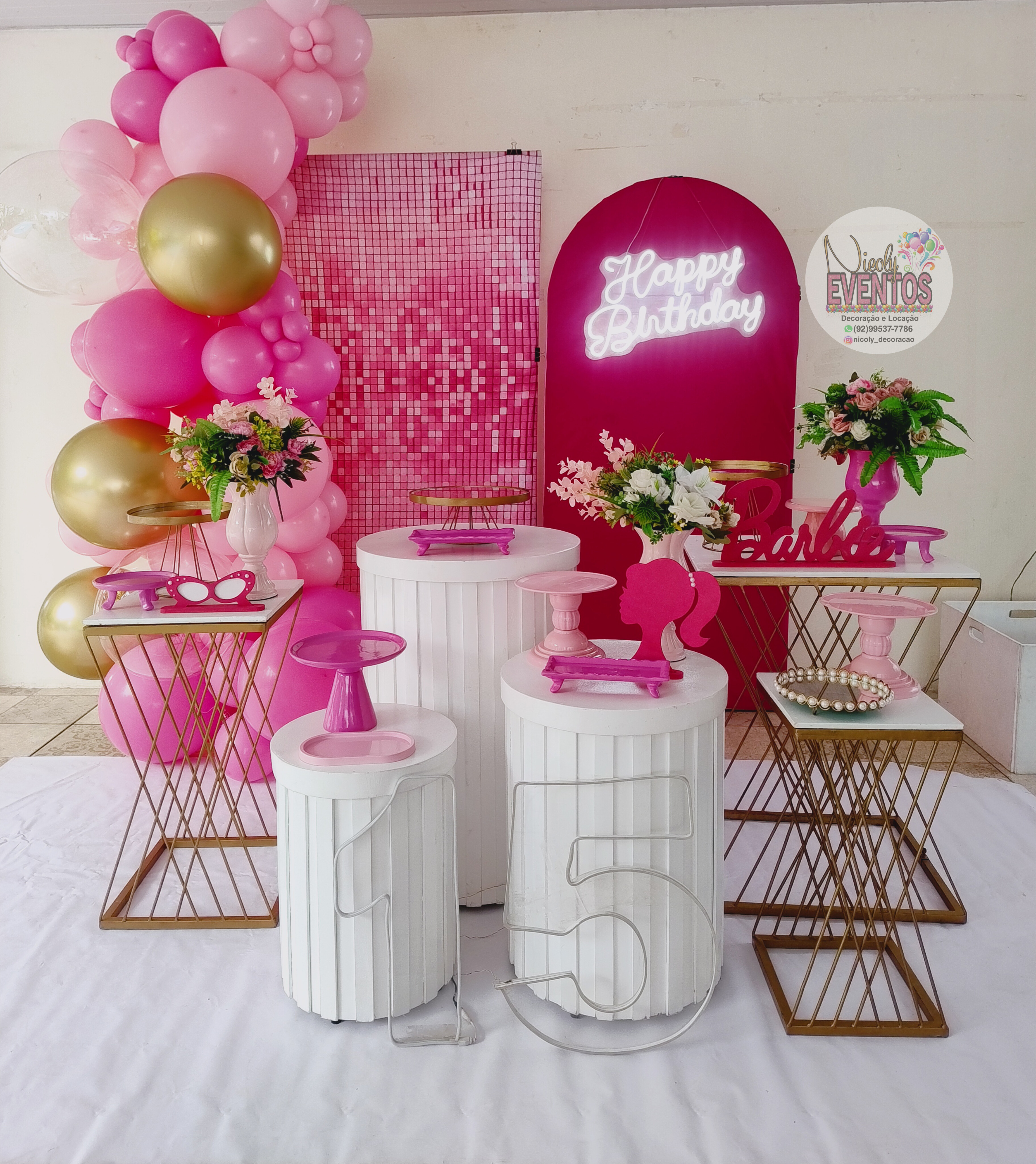 Decoração rosa e dourado 
